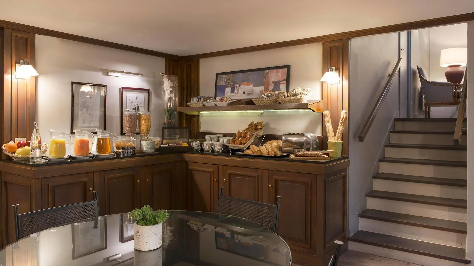 Hotel Apollinaire